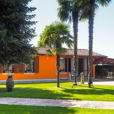 La Brigata Apartments Orange House Каваллино Экстерьер фото